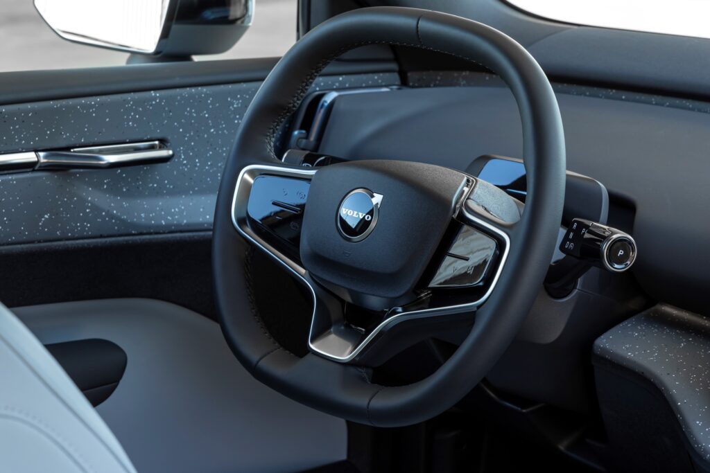 Volvo EX30 2024 Interior