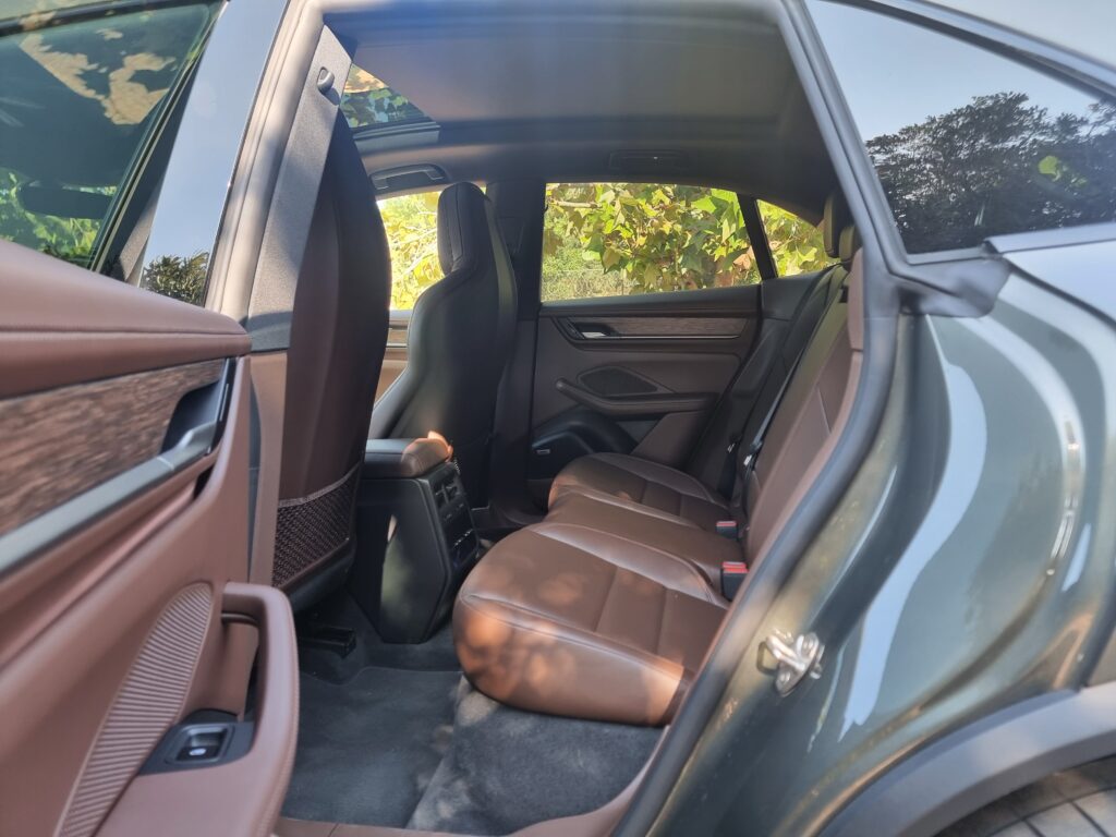 porsche macan 2025 interior 